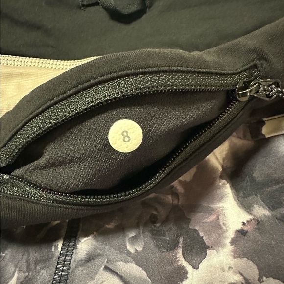 Lululemon Run Times Shorts Mini Obscurred Black Dusty Mauve / Black White Floral - Picture 12 of 15